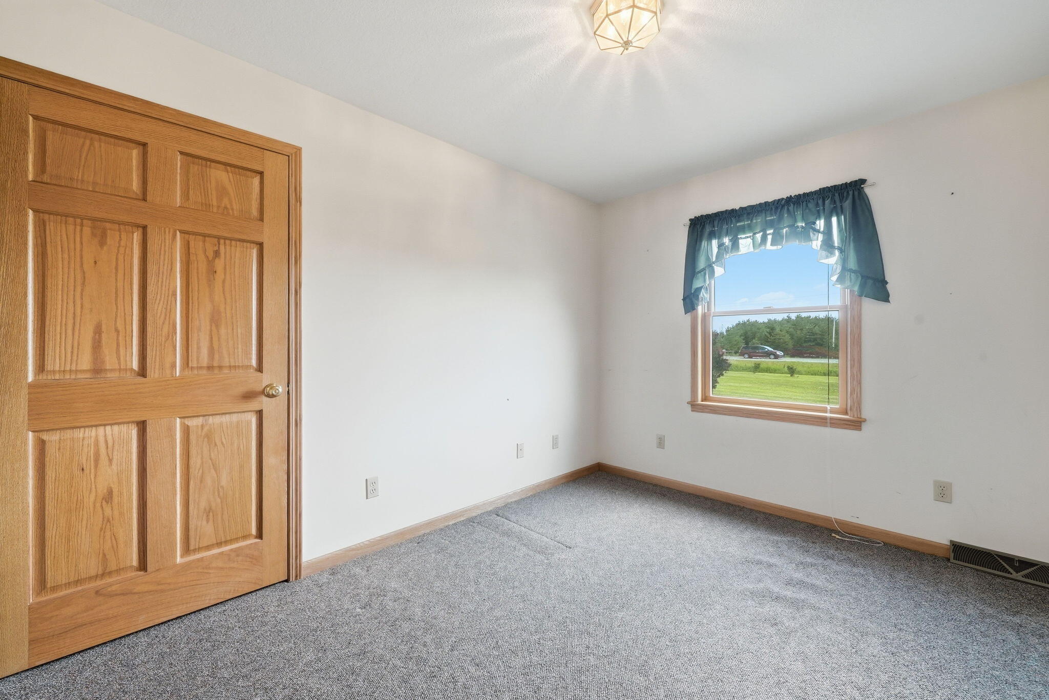 11650 S Burkett Road Property Photo 19