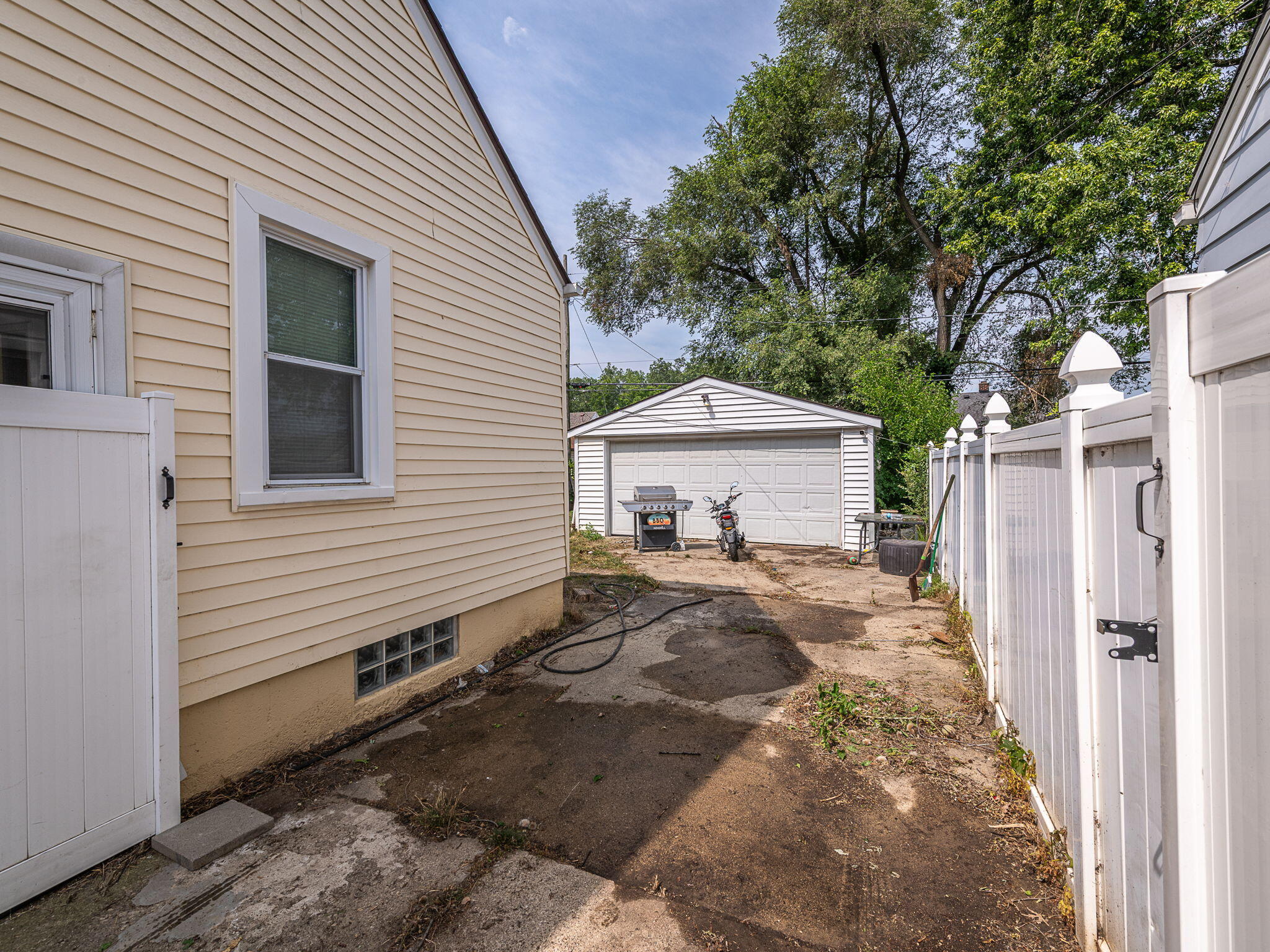 214 Cleveland Street Property Photo 24