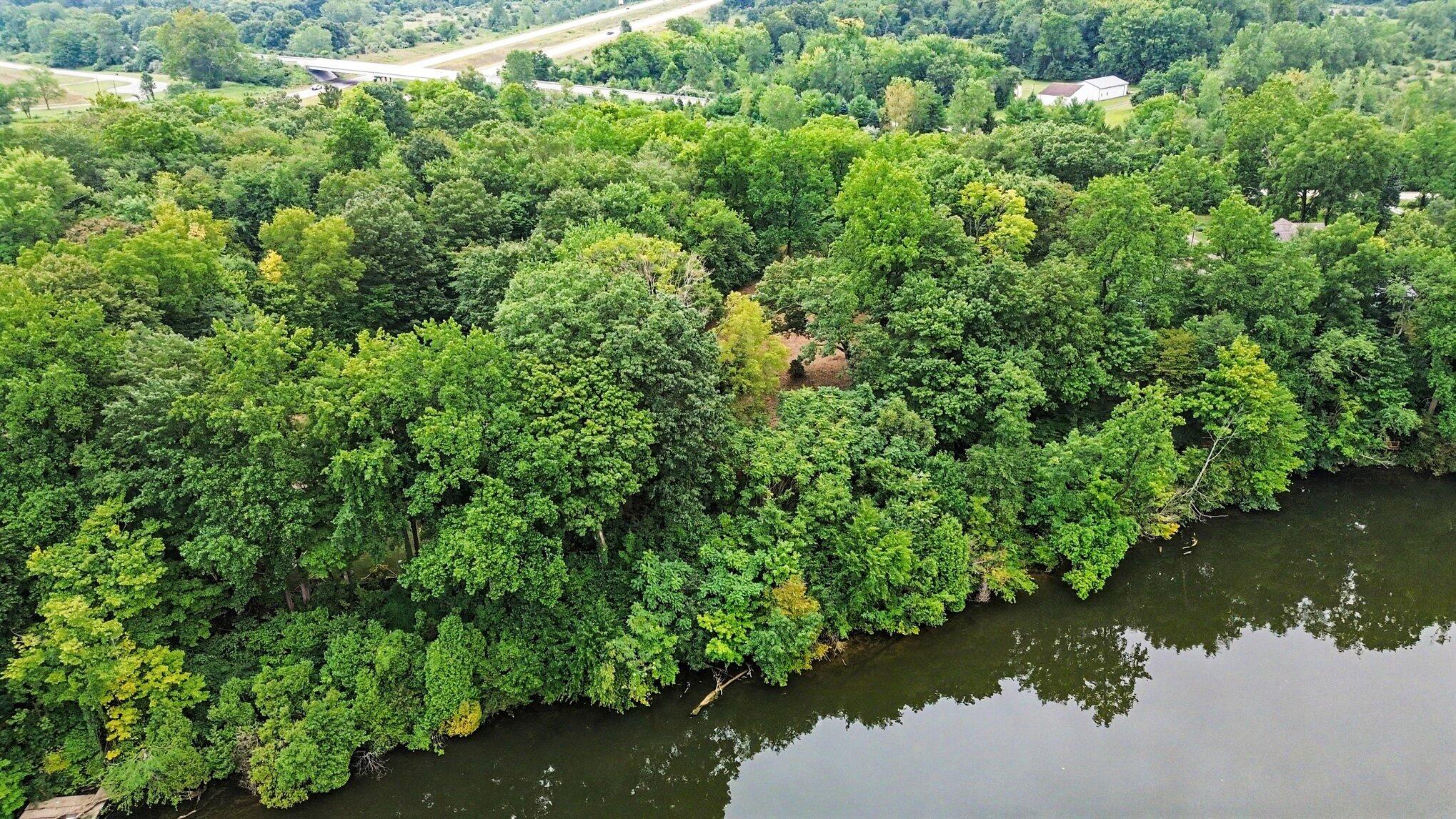 4239 Lake Chapin Bluff Property Photo 11