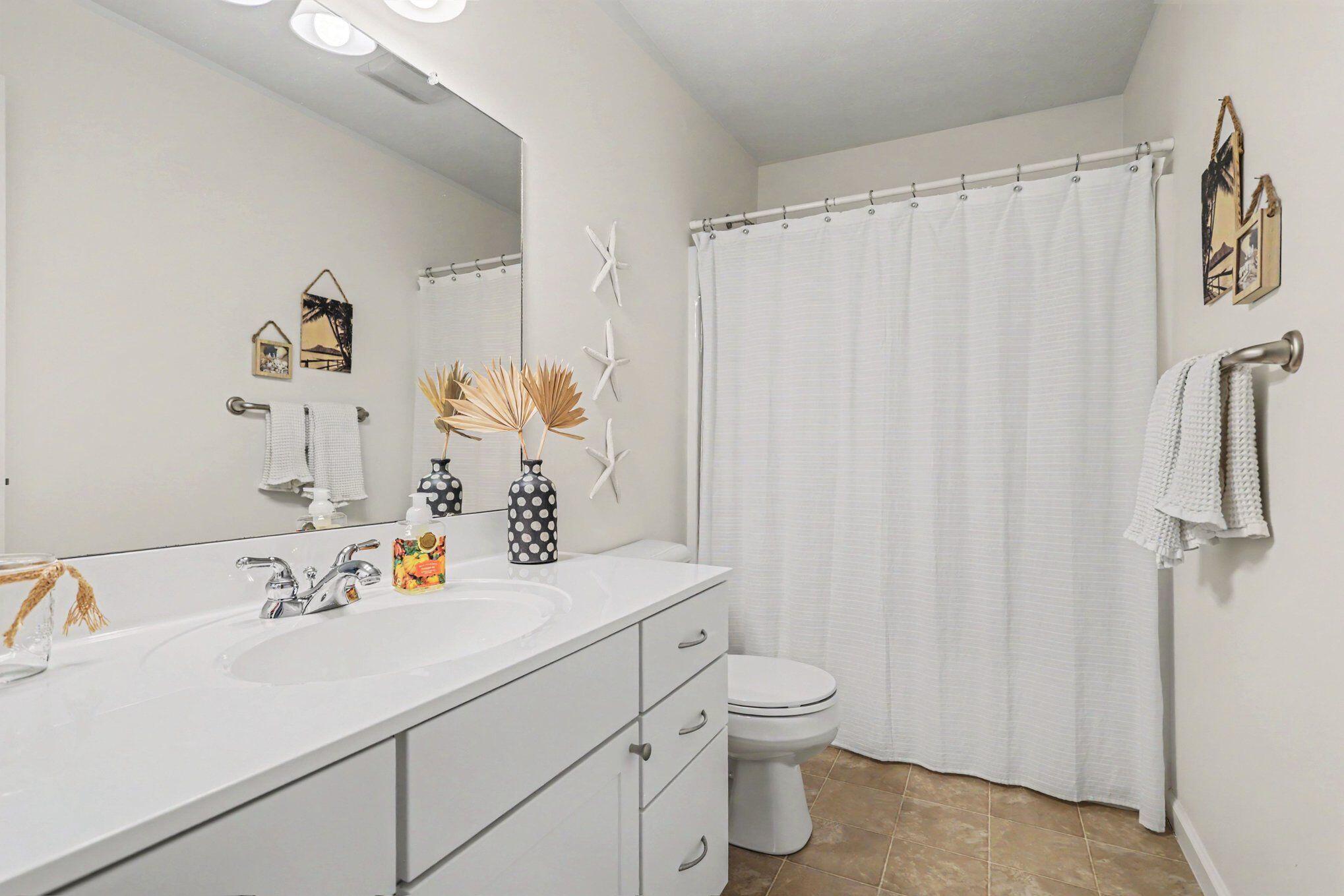 6103 Wheatlands Avenue Property Photo 20