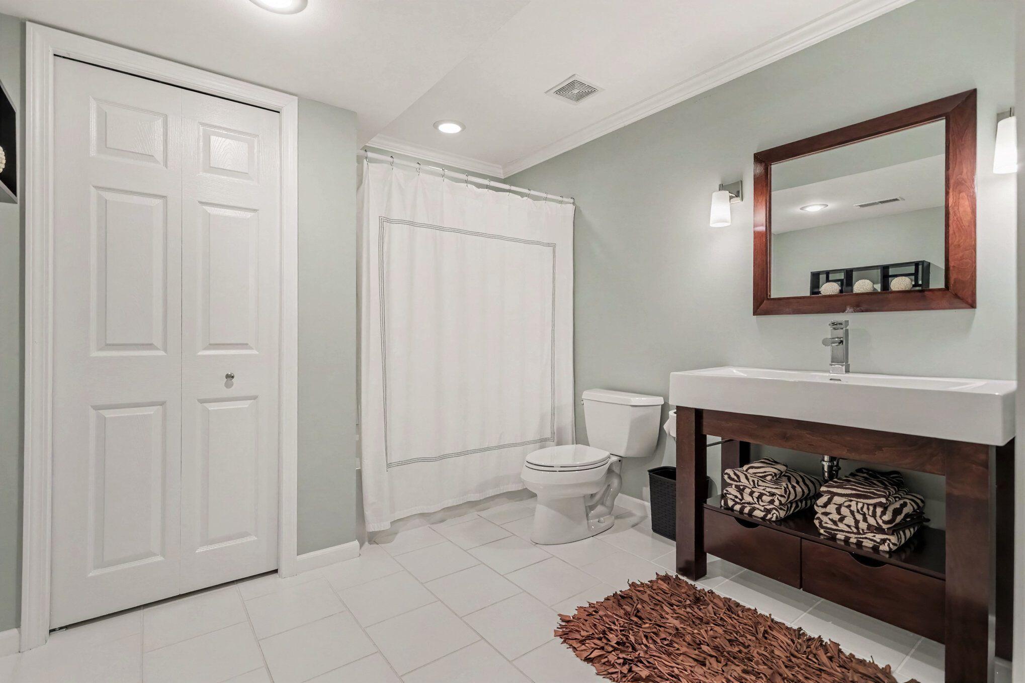 6103 Wheatlands Avenue Property Photo 27