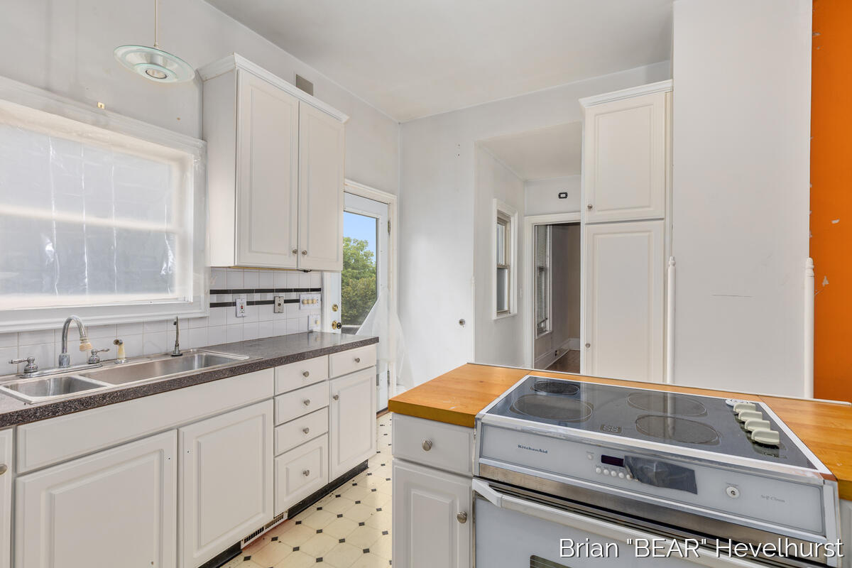 827 Fairview Avenue Ne Property Photo 14