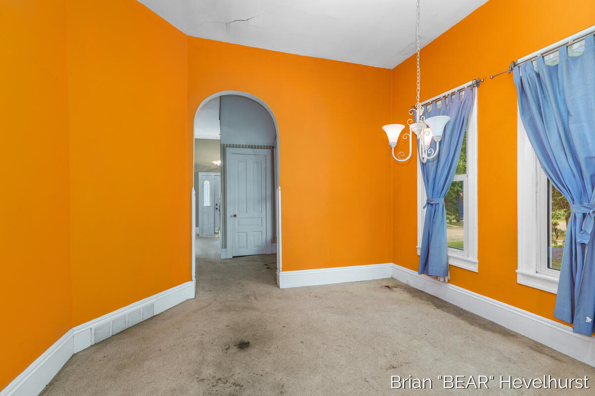 827 Fairview Avenue Ne Property Photo 15