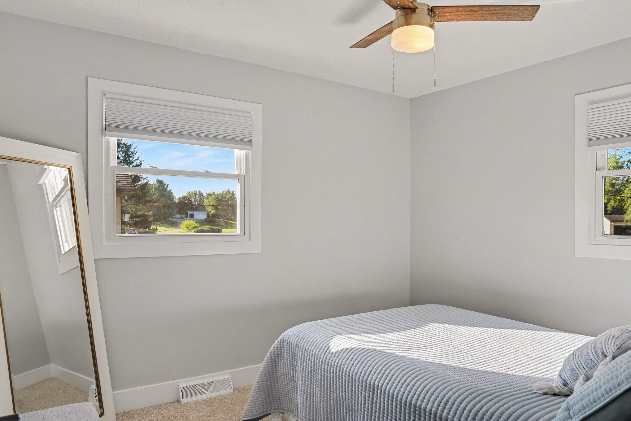 2915 Woodhams Avenue Property Photo 15