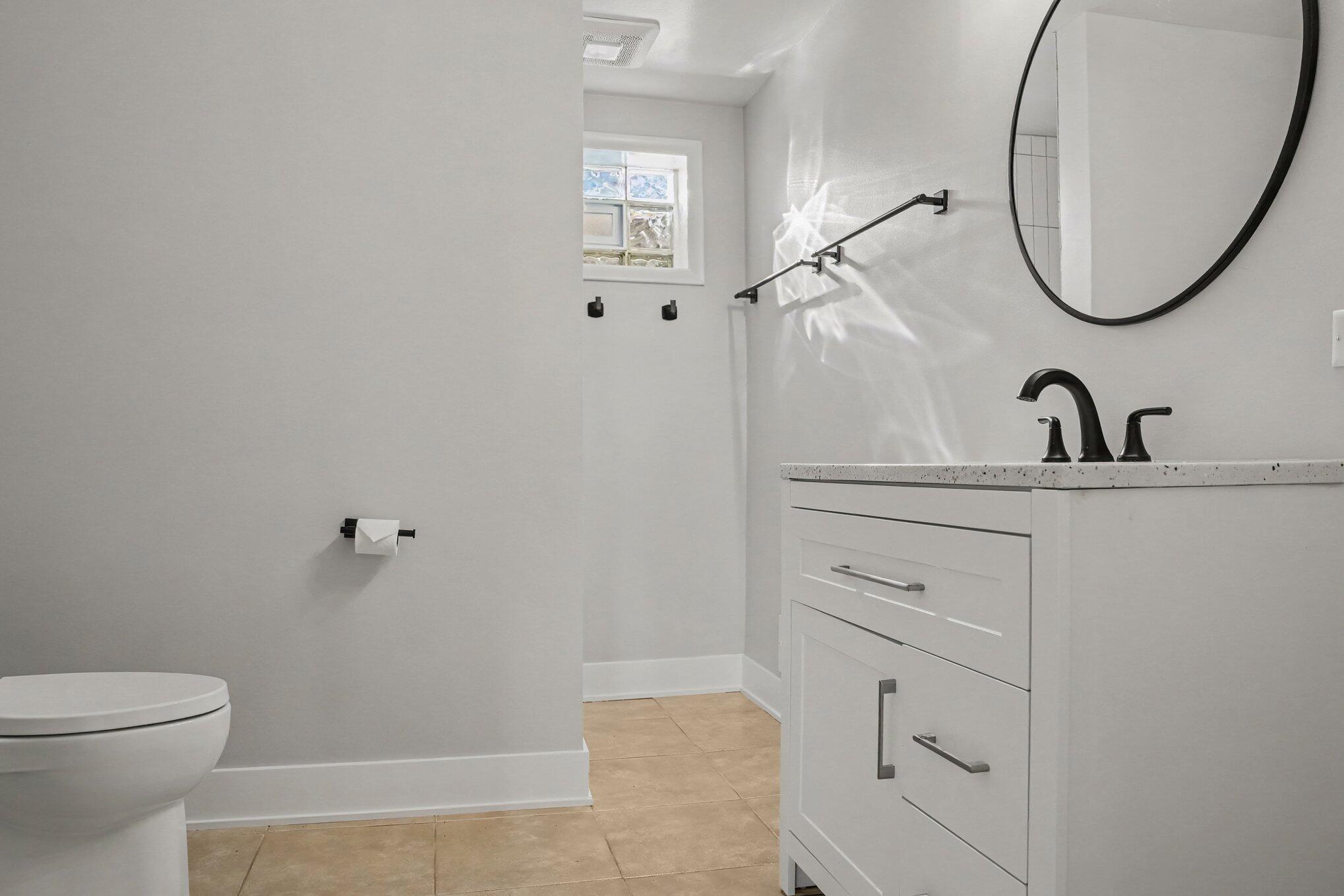 2915 Woodhams Avenue Property Photo 18