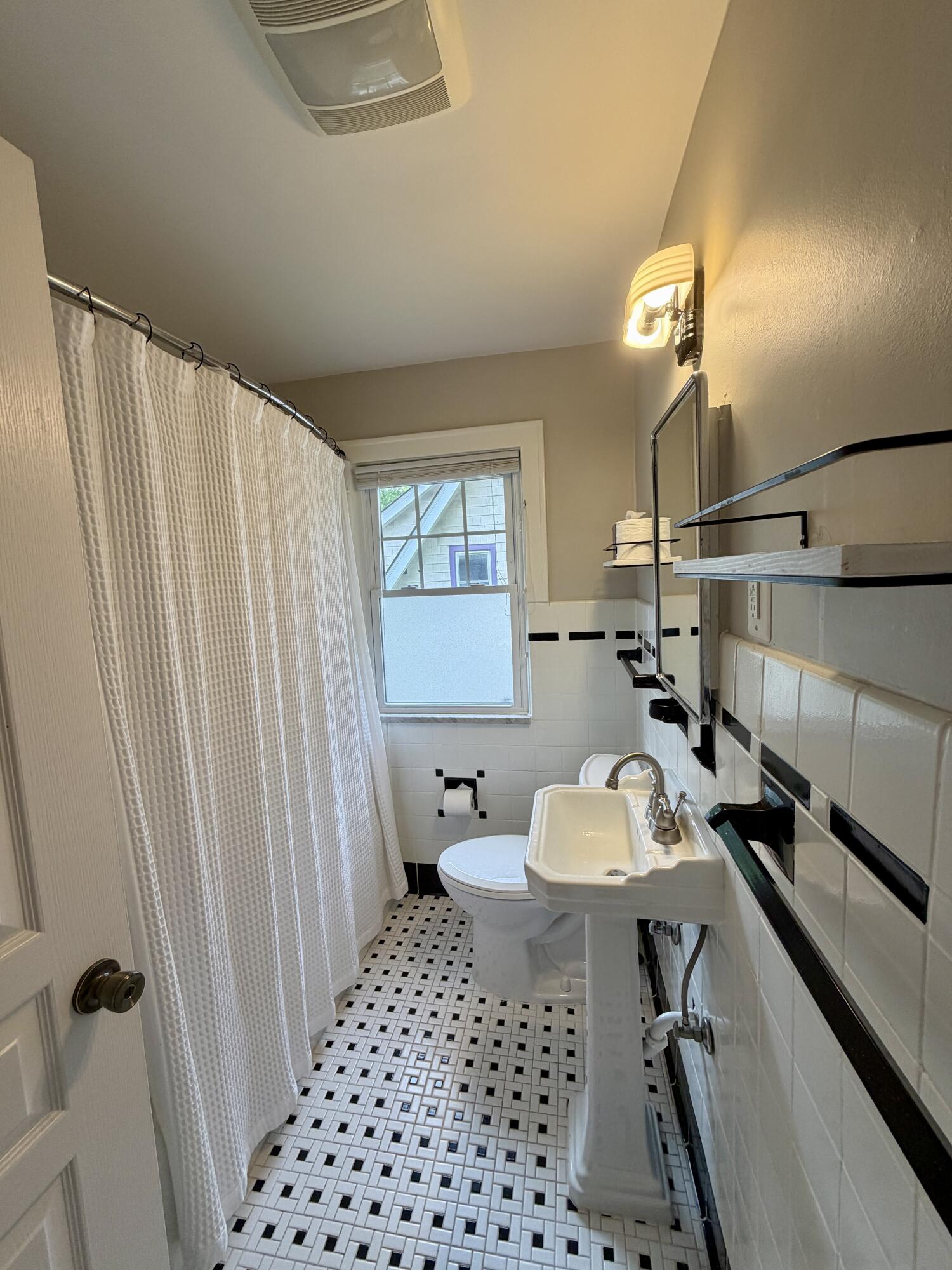 1201 Granger Avenue Property Photo 29