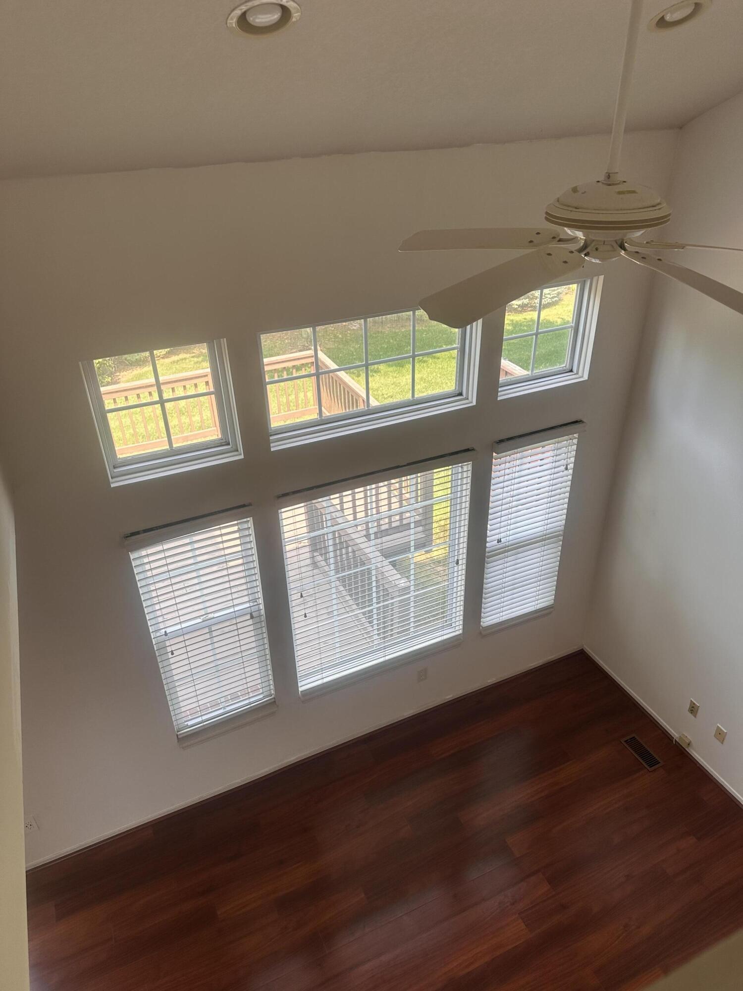 2514 Boulder Lane Property Photo 12
