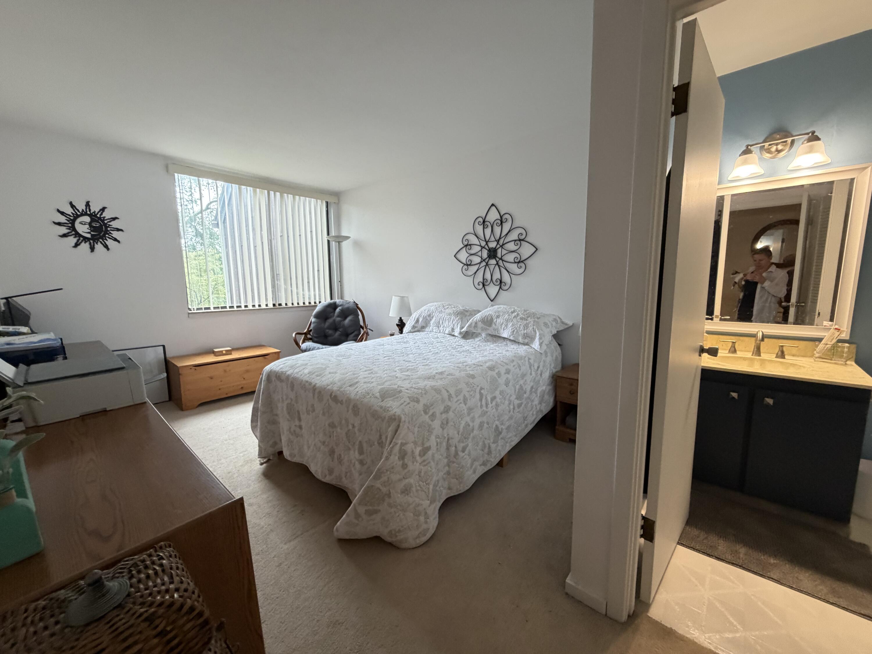 135 Balmoral Court Property Photo 15
