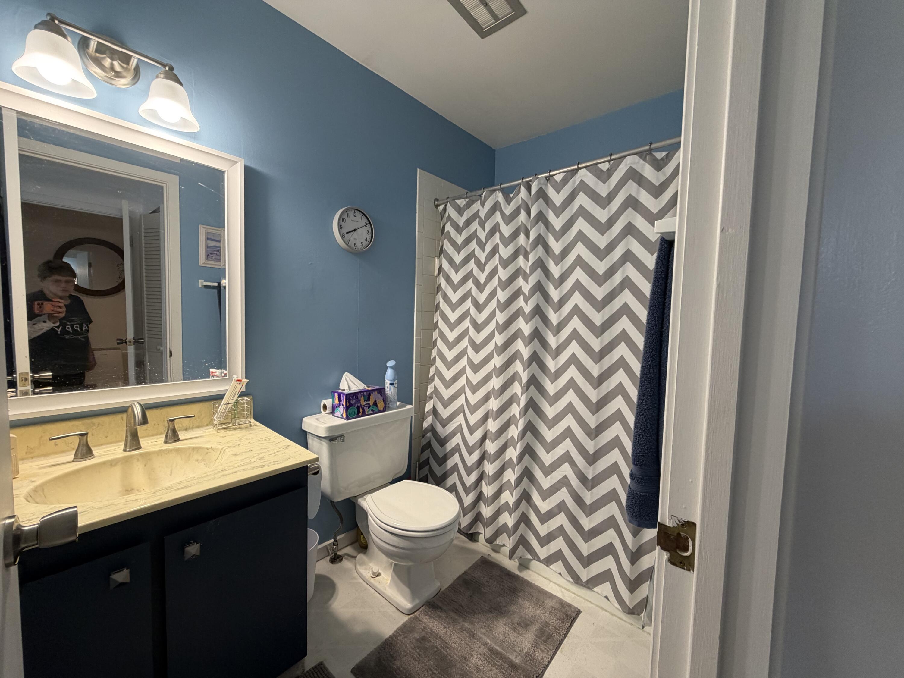 135 Balmoral Court Property Photo 16