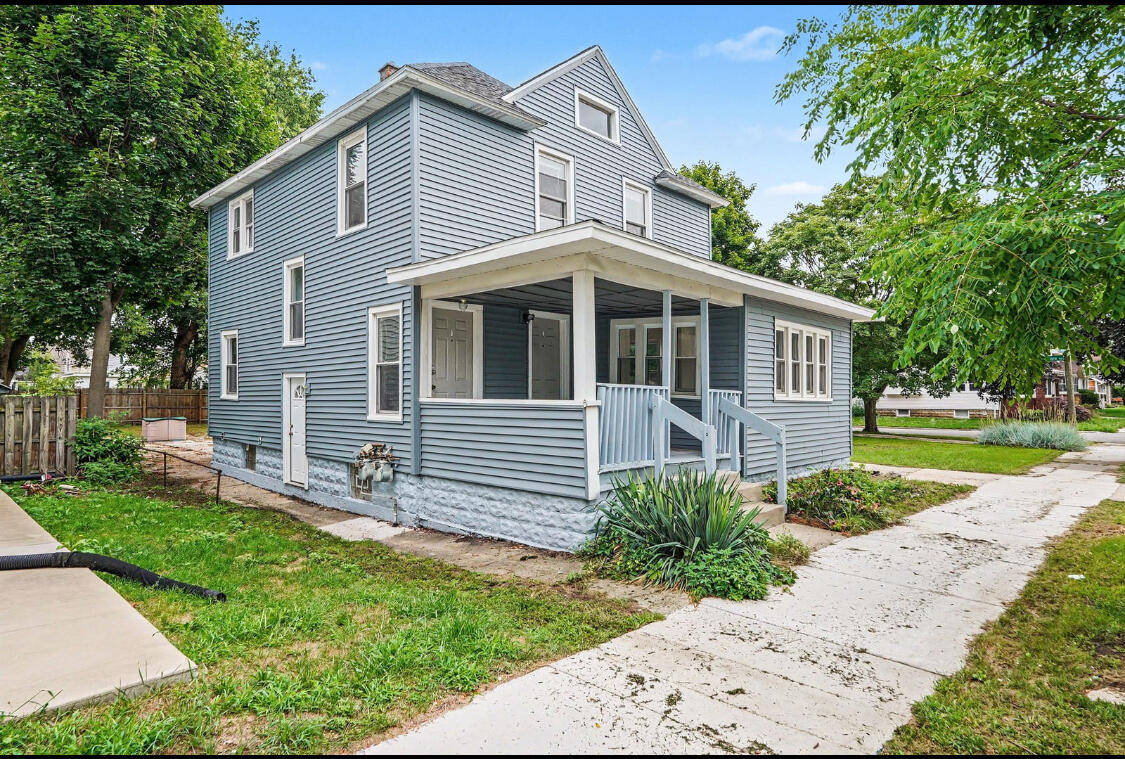 1107 11th Street Nw Property Photo 2
