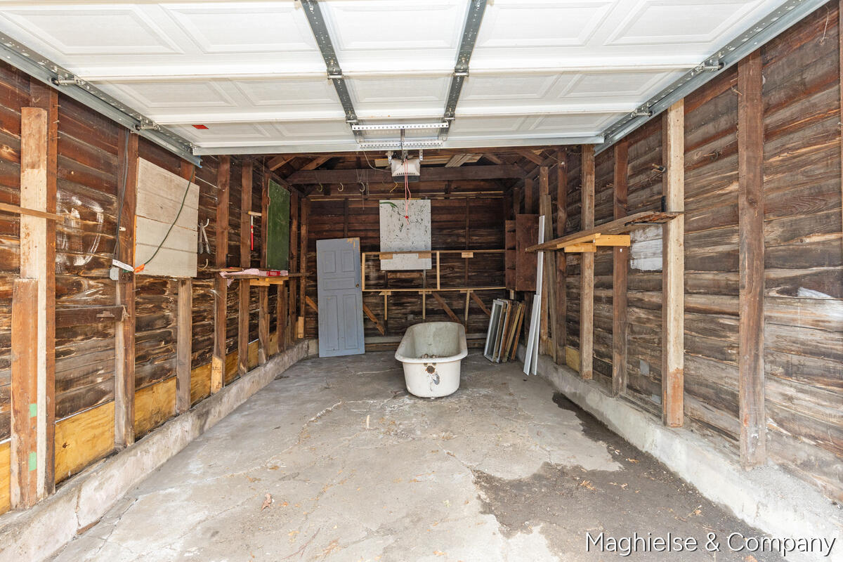 1106 Alpine Avenue Nw Property Photo 18