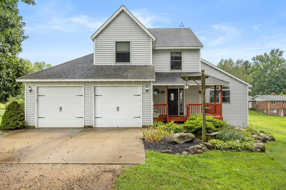 10881 Hoffman Road Property Photo 1