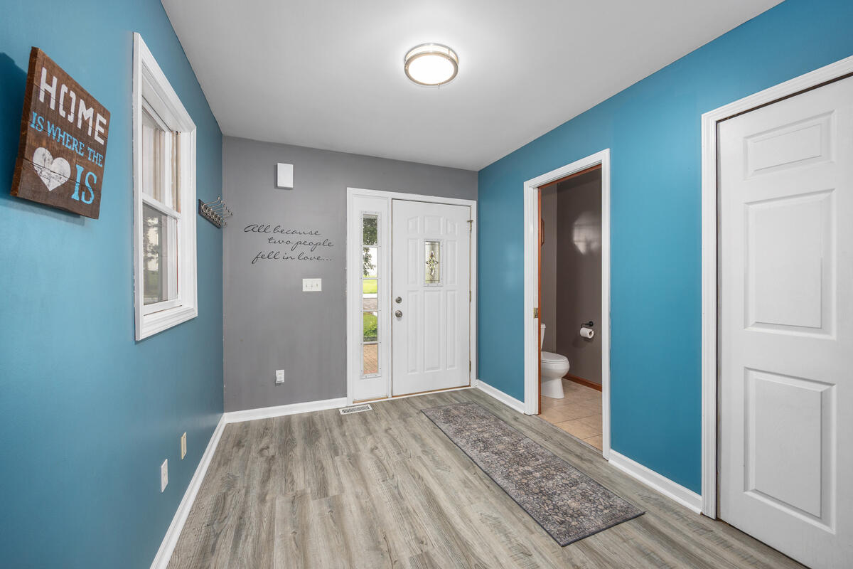 10881 Hoffman Road Property Photo 4