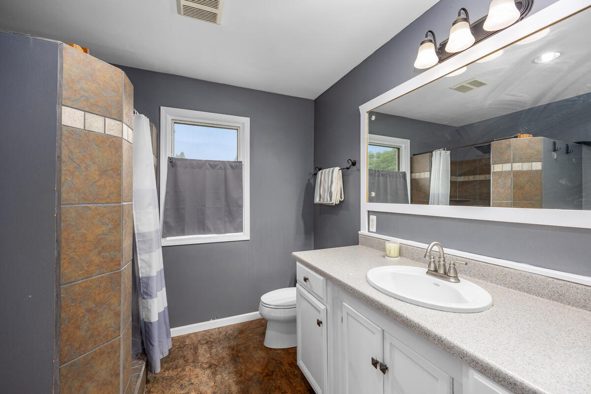 10881 Hoffman Road Property Photo 18