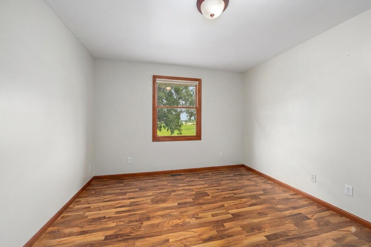 10881 Hoffman Road Property Photo 19