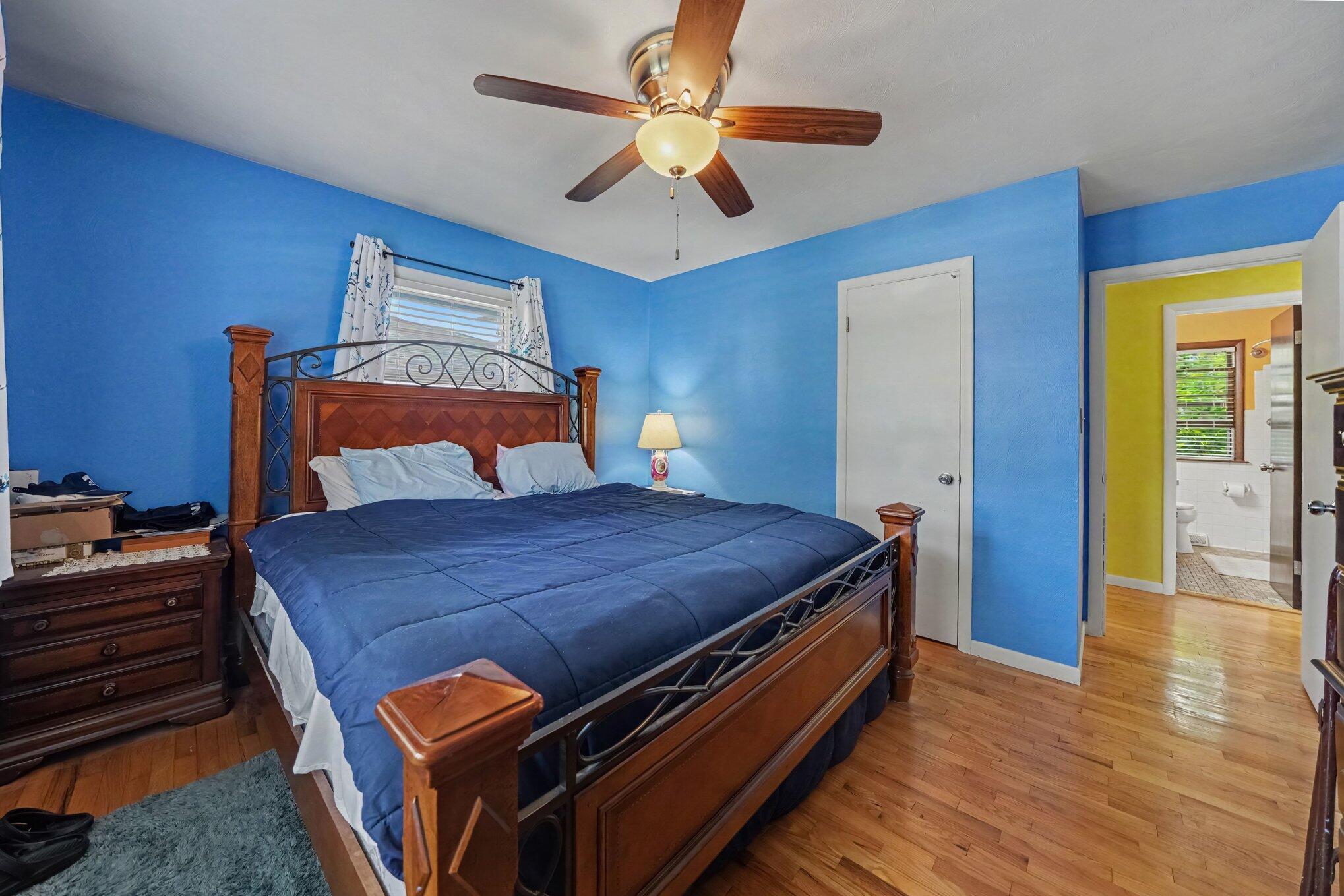 1507 Langley Avenue Property Photo 14