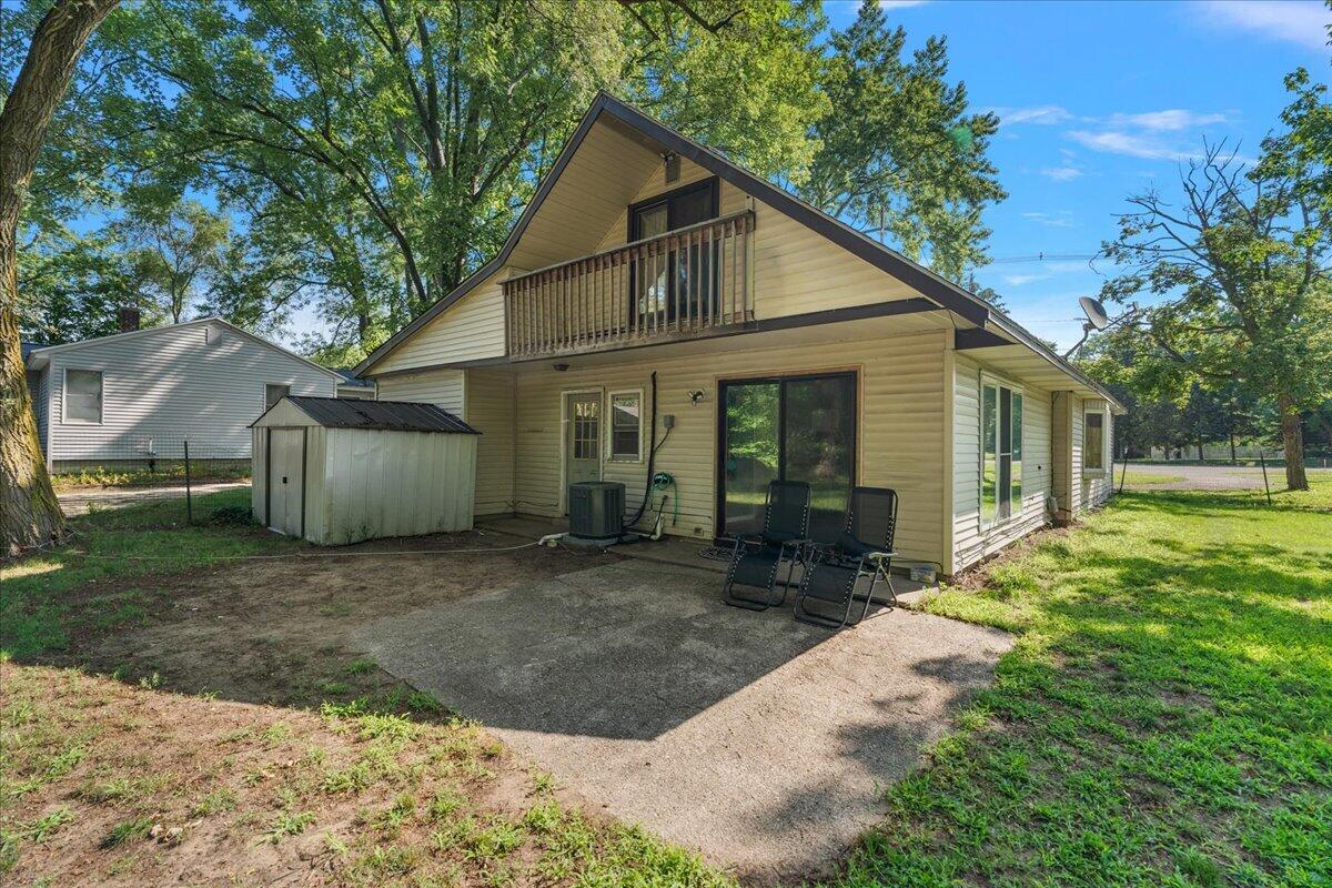 678 Butternut Drive Property Photo 4