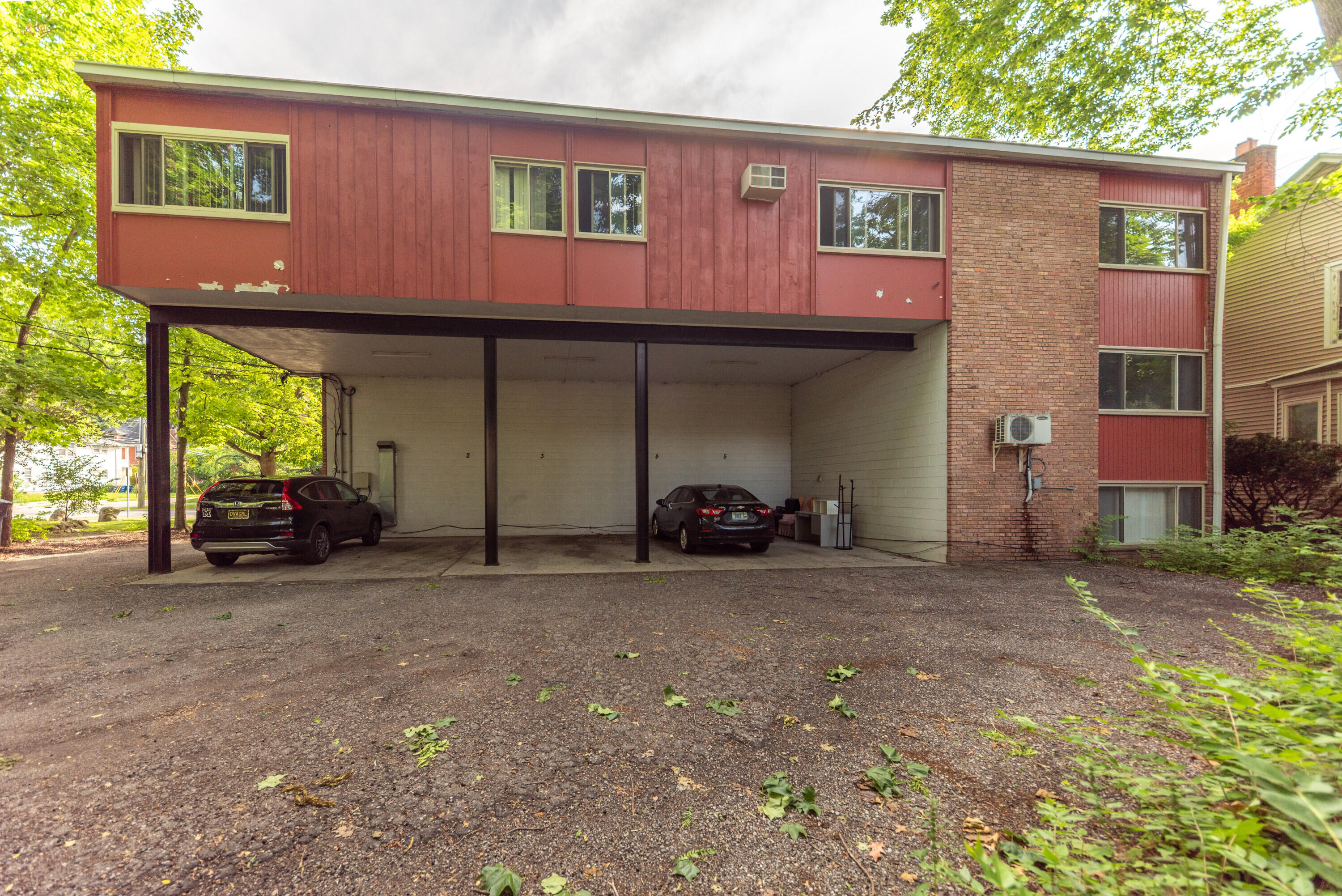 1310 Packard Street Property Photo 6