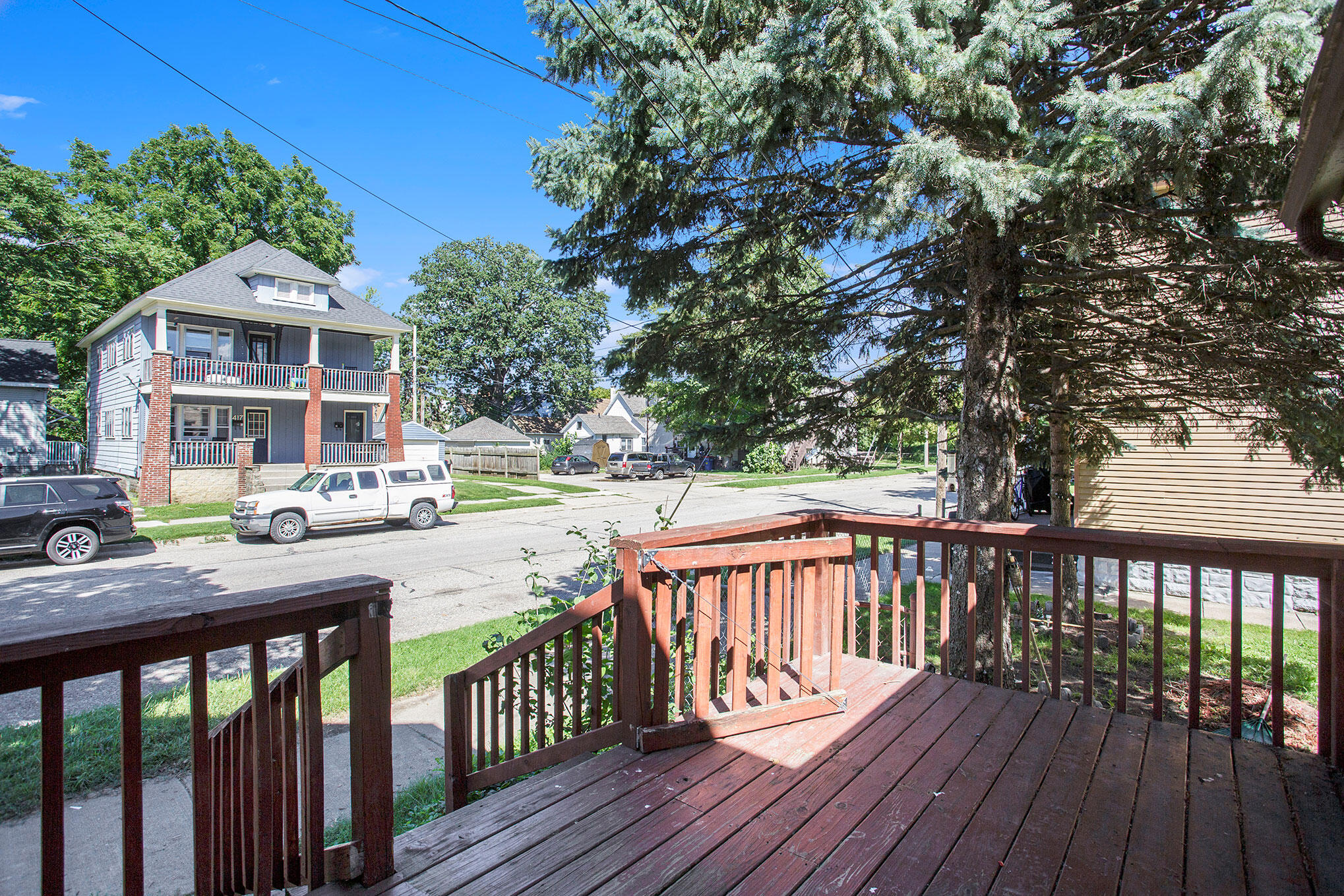 1448 Broadway Avenue Nw Property Photo 3