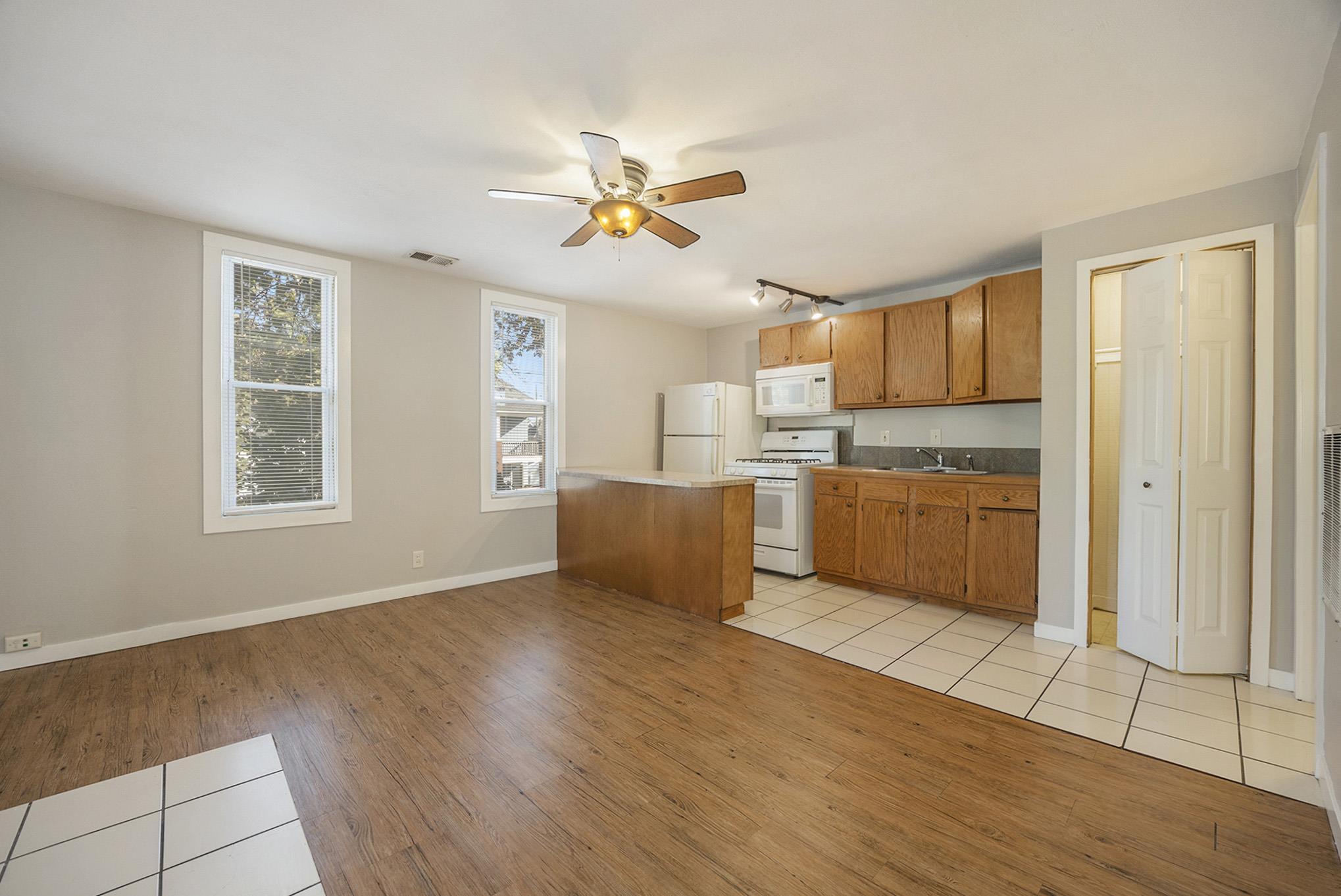 1448 Broadway Avenue Nw Property Photo 21