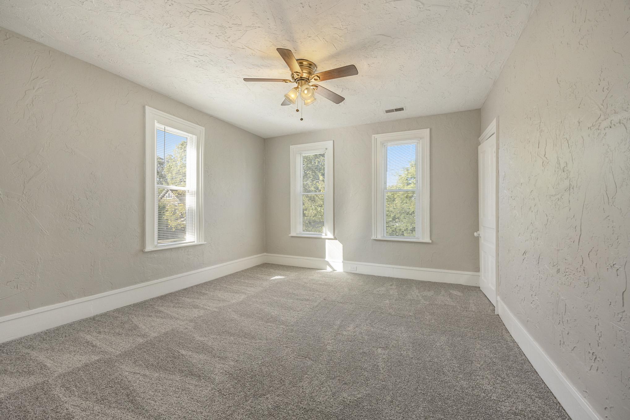 1448 Broadway Avenue Nw Property Photo 22
