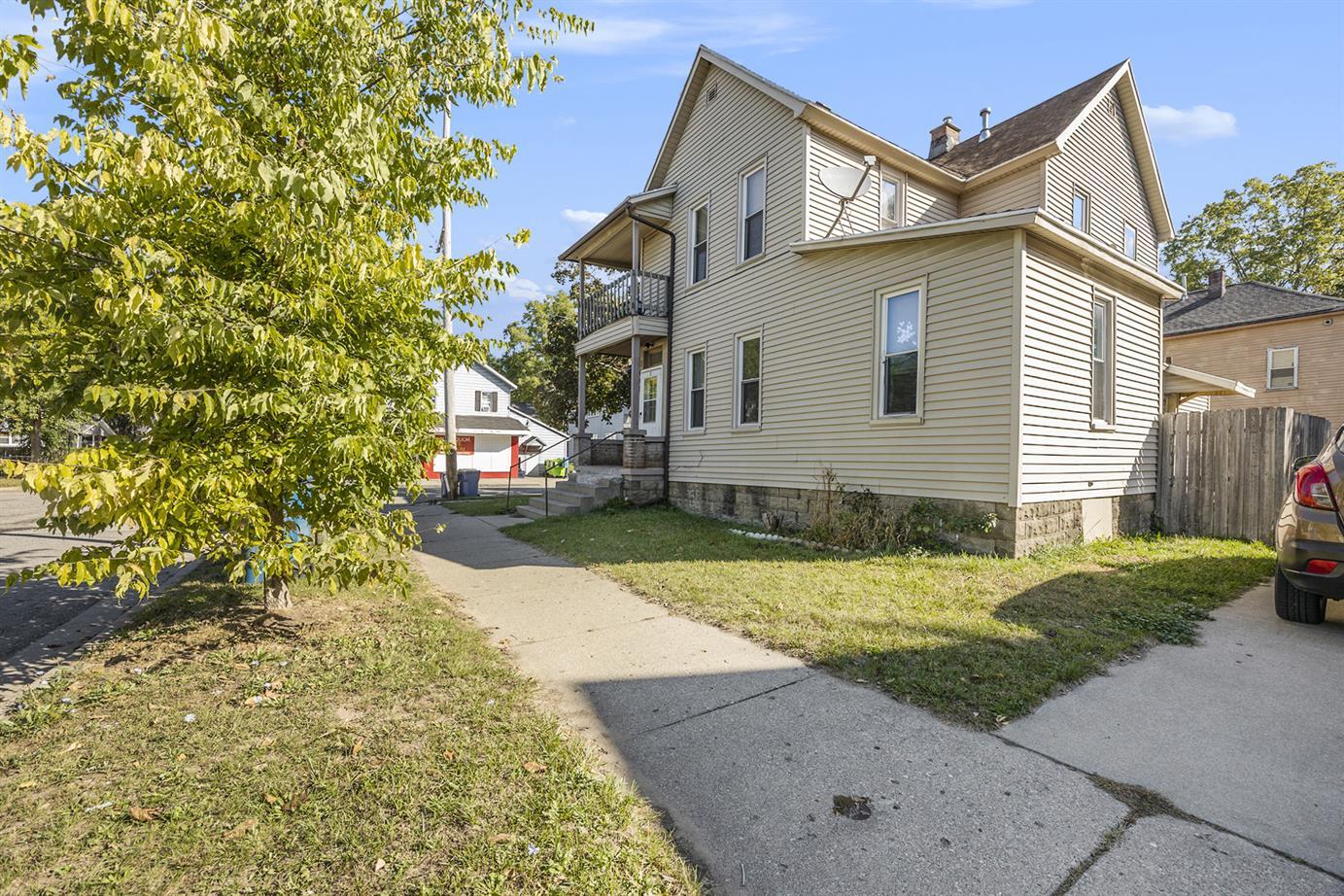 1448 Broadway Avenue Nw Property Photo 31