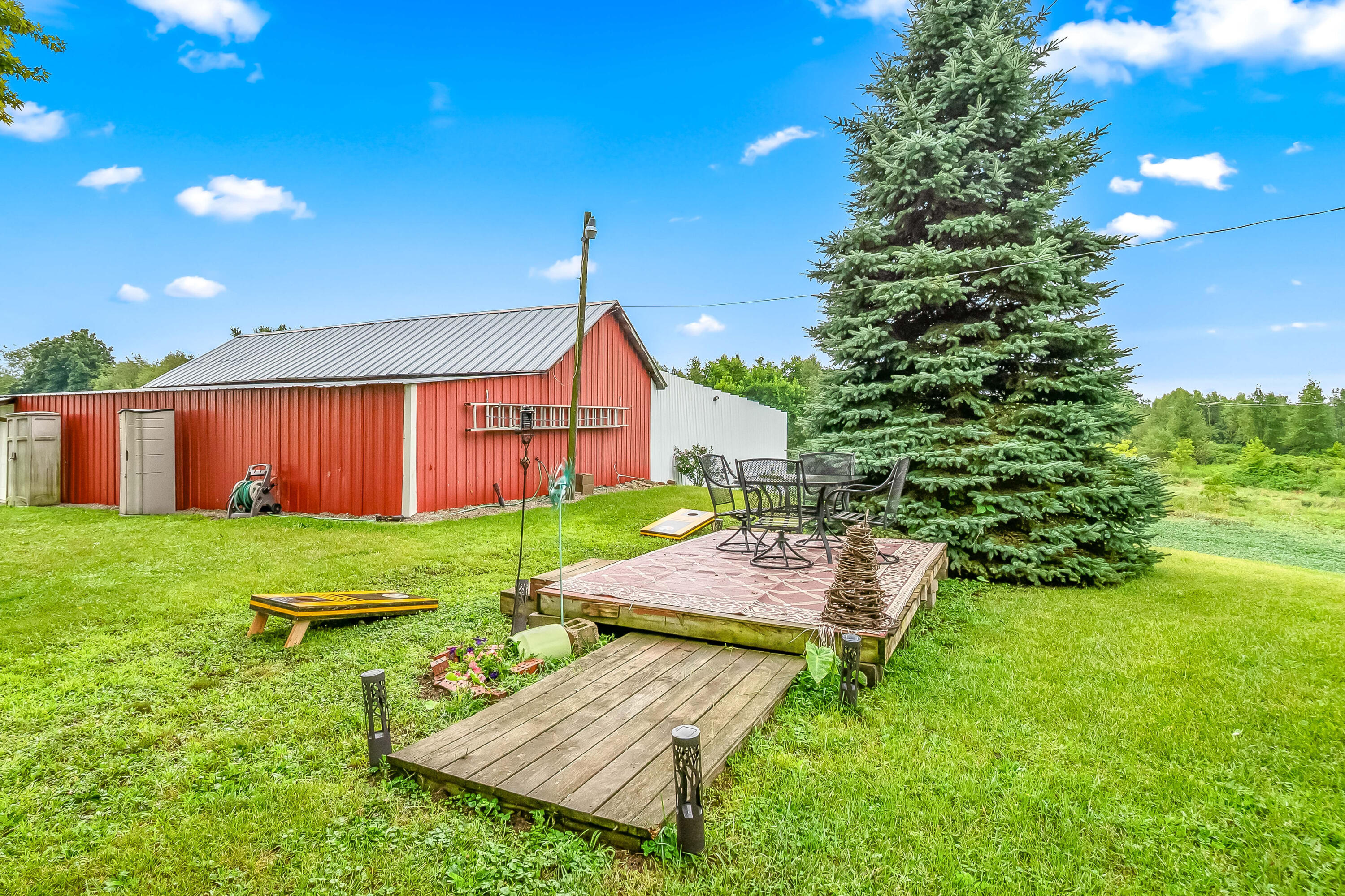 10303 Grass Lake Road Property Photo 28