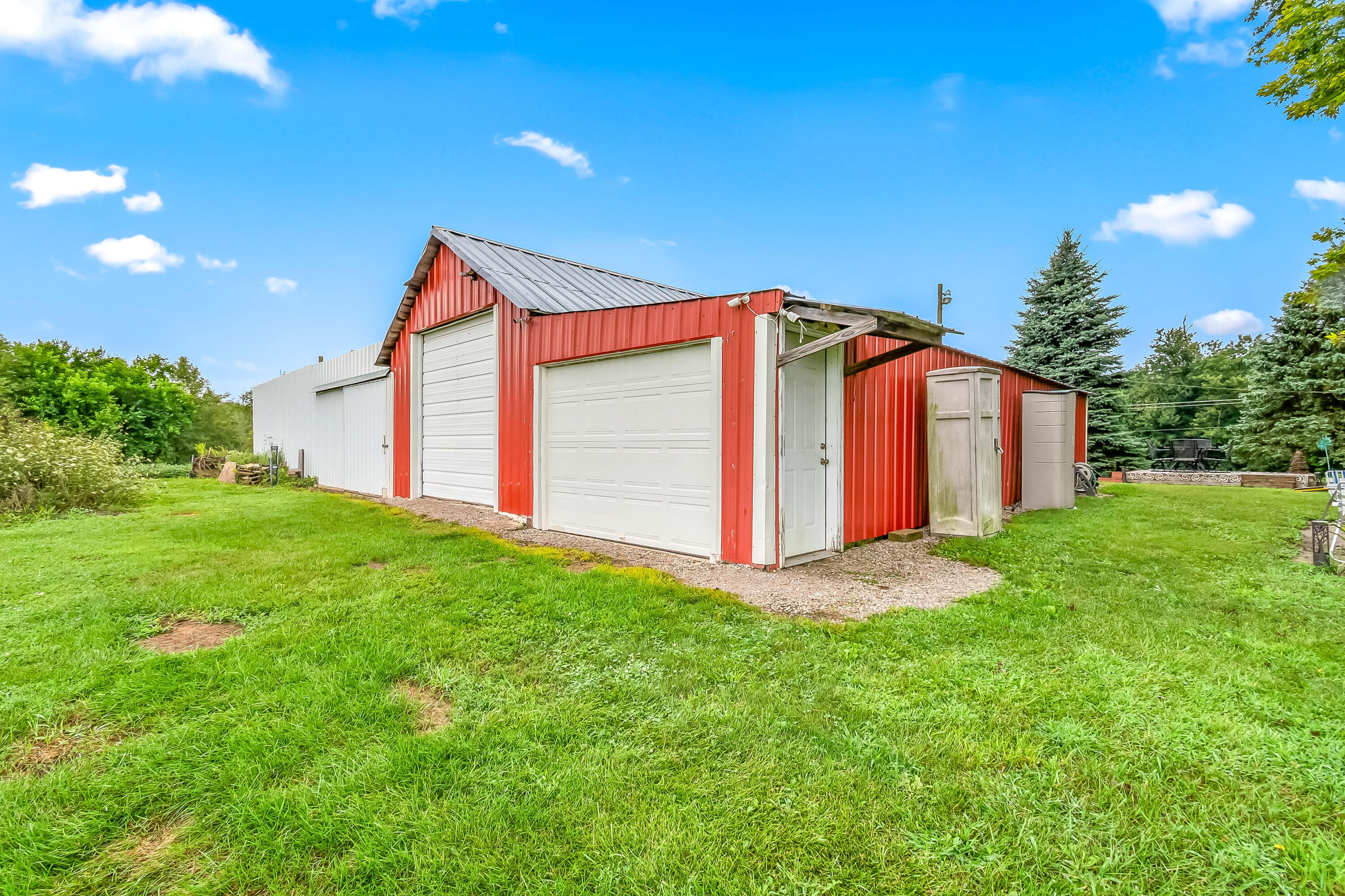 10303 Grass Lake Road Property Photo 31