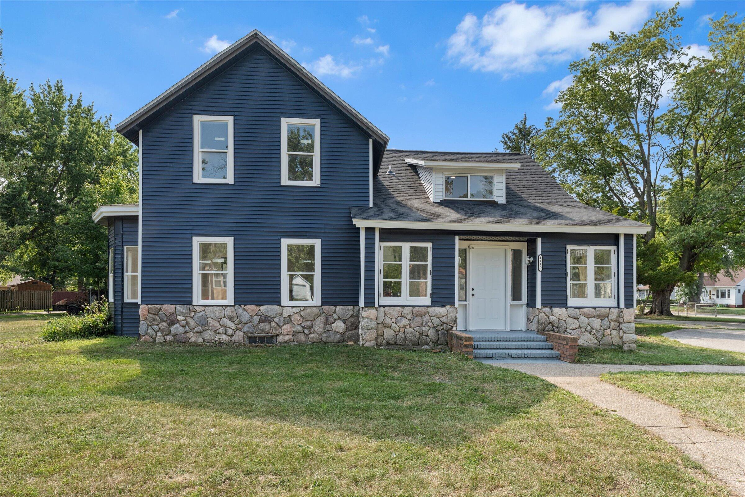 1118 Colfax Avenue Property Photo 1