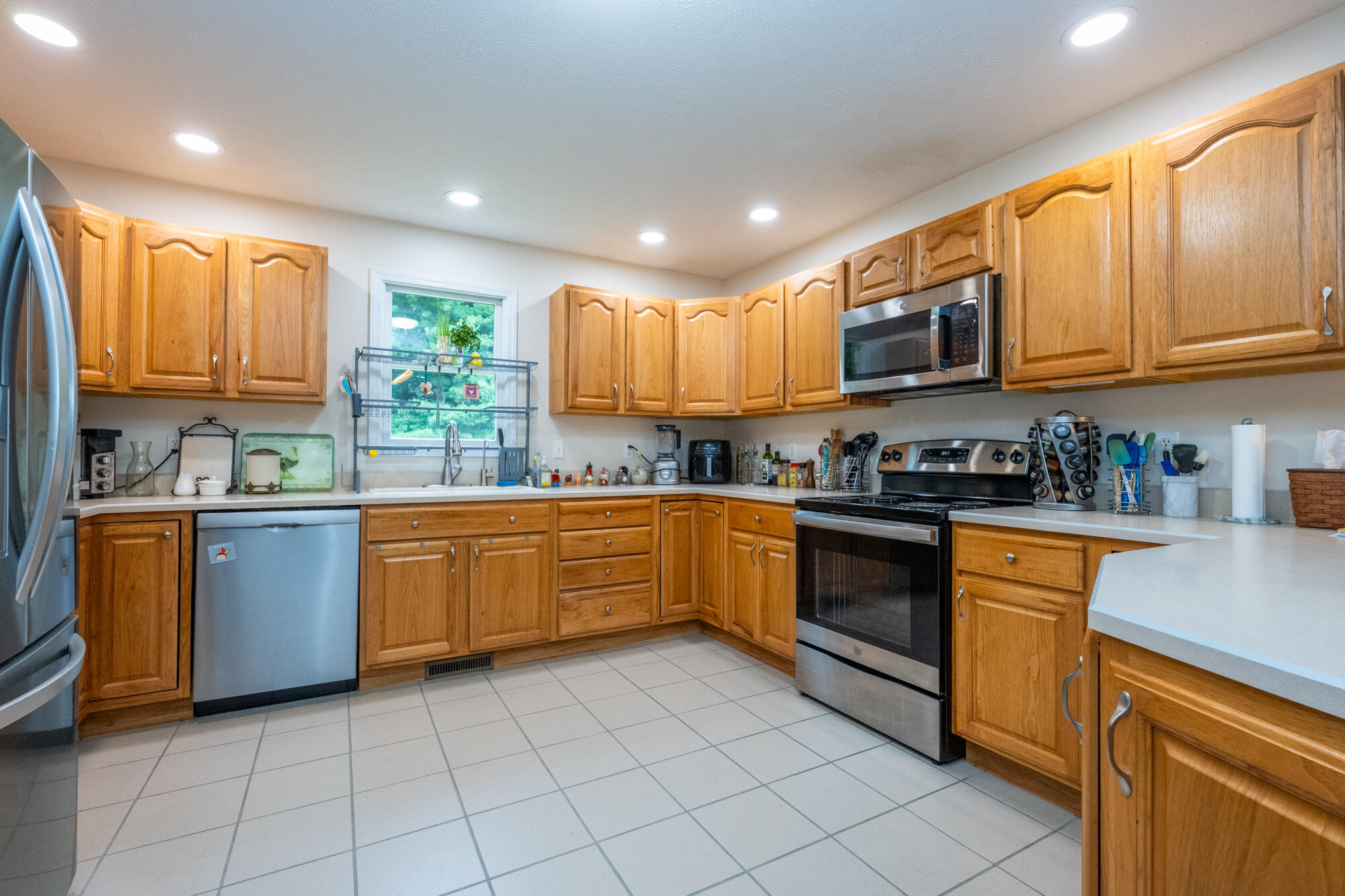 5324 Becht Road Property Photo 6