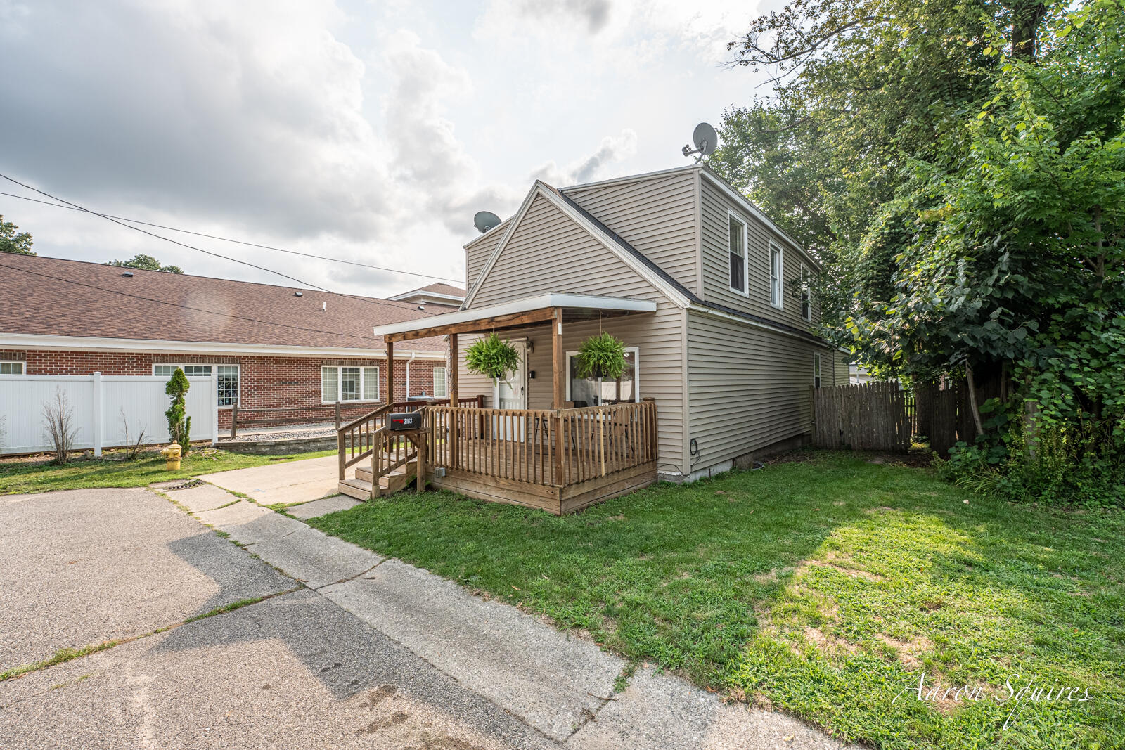 2163 Galewood Avenue Sw Property Photo 1
