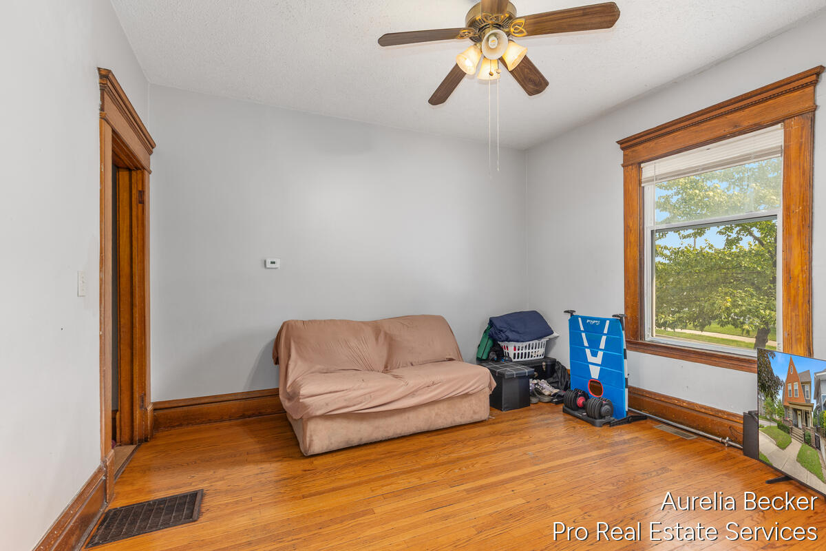 745 Prospect Avenue Se Property Photo 10