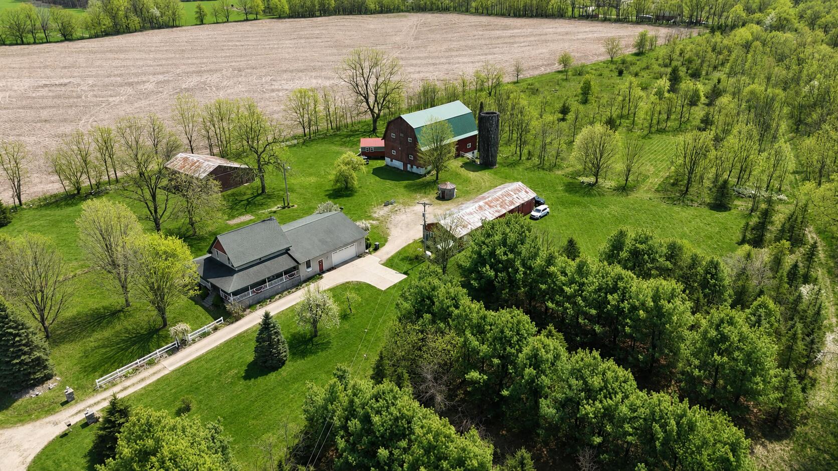 11481 Cressey Road Property Photo 6