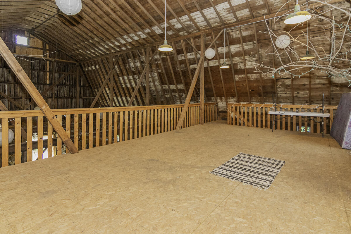 11481 Cressey Road Property Photo 43