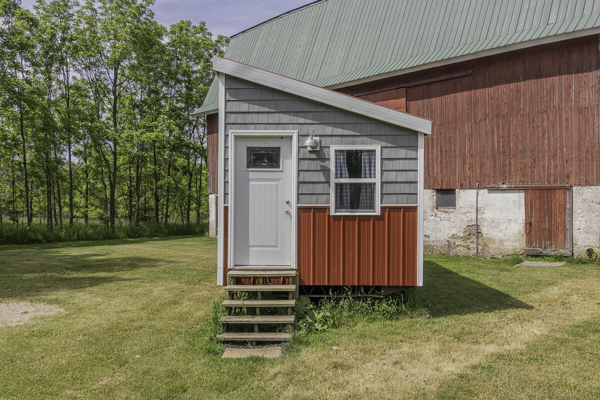 11481 Cressey Road Property Photo 45