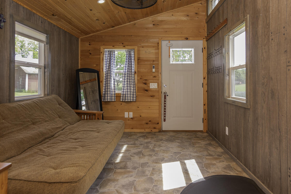 11481 Cressey Road Property Photo 47