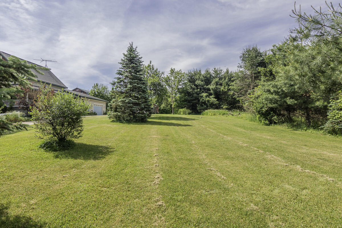 11481 Cressey Road Property Photo 55