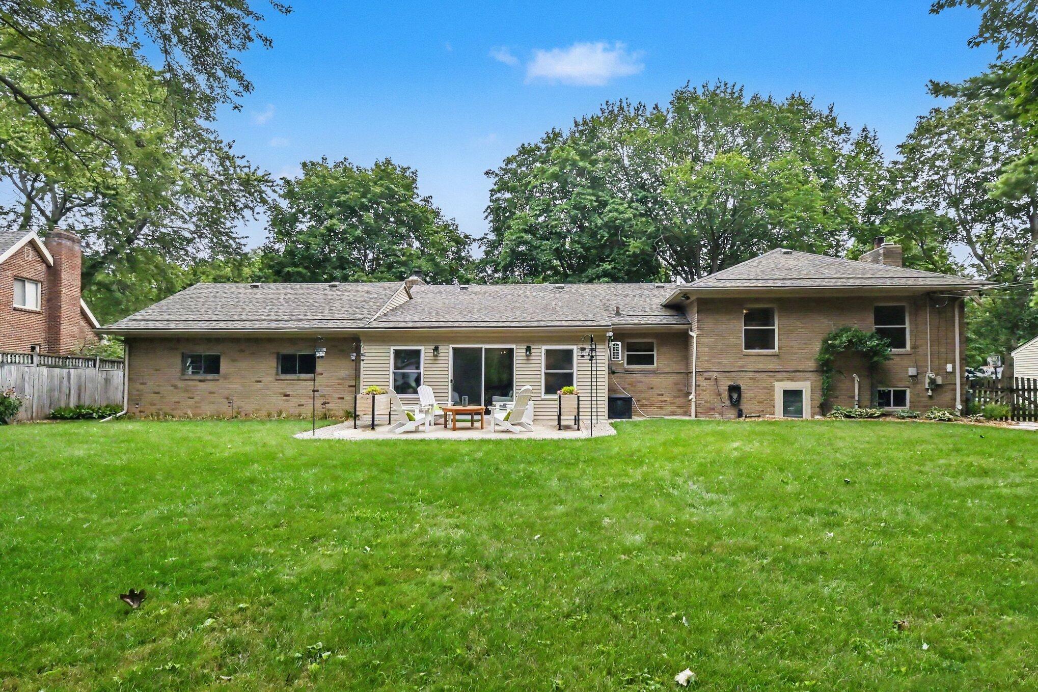 4591 Nakoma Drive Property Photo 6