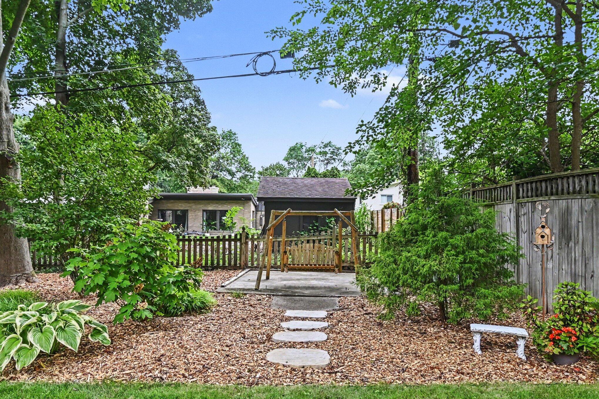 4591 Nakoma Drive Property Photo 11