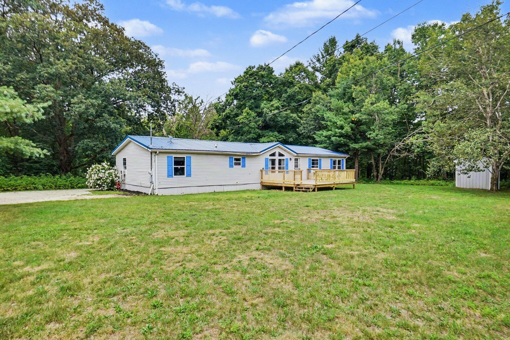 9323 180th Avenue Property Photo 4