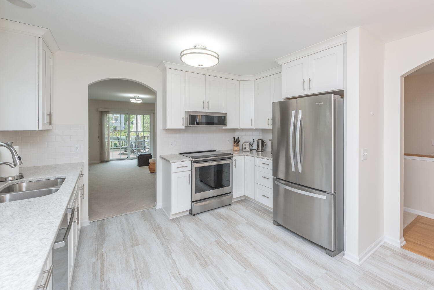 3618 Meadow View Drive Property Photo 6