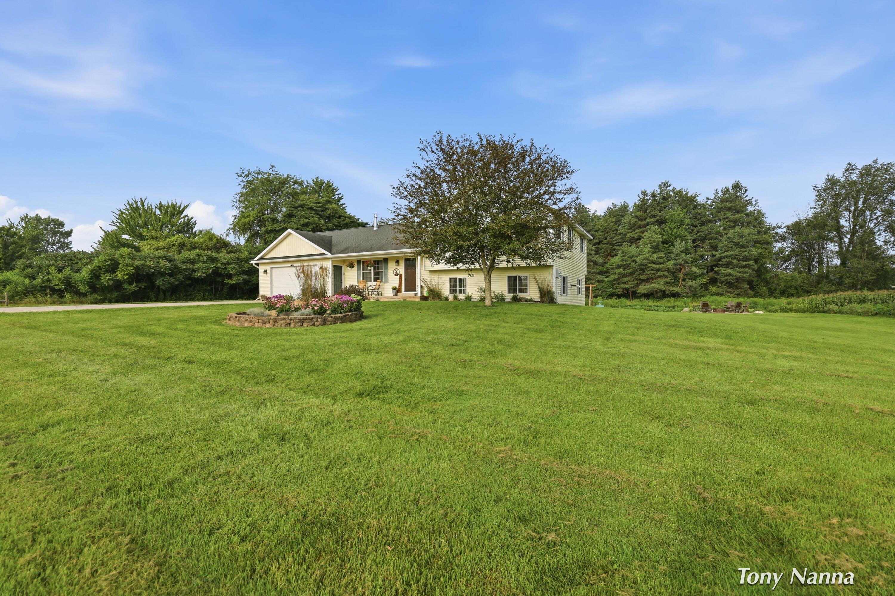 355 N Shaw Road Property Photo 3