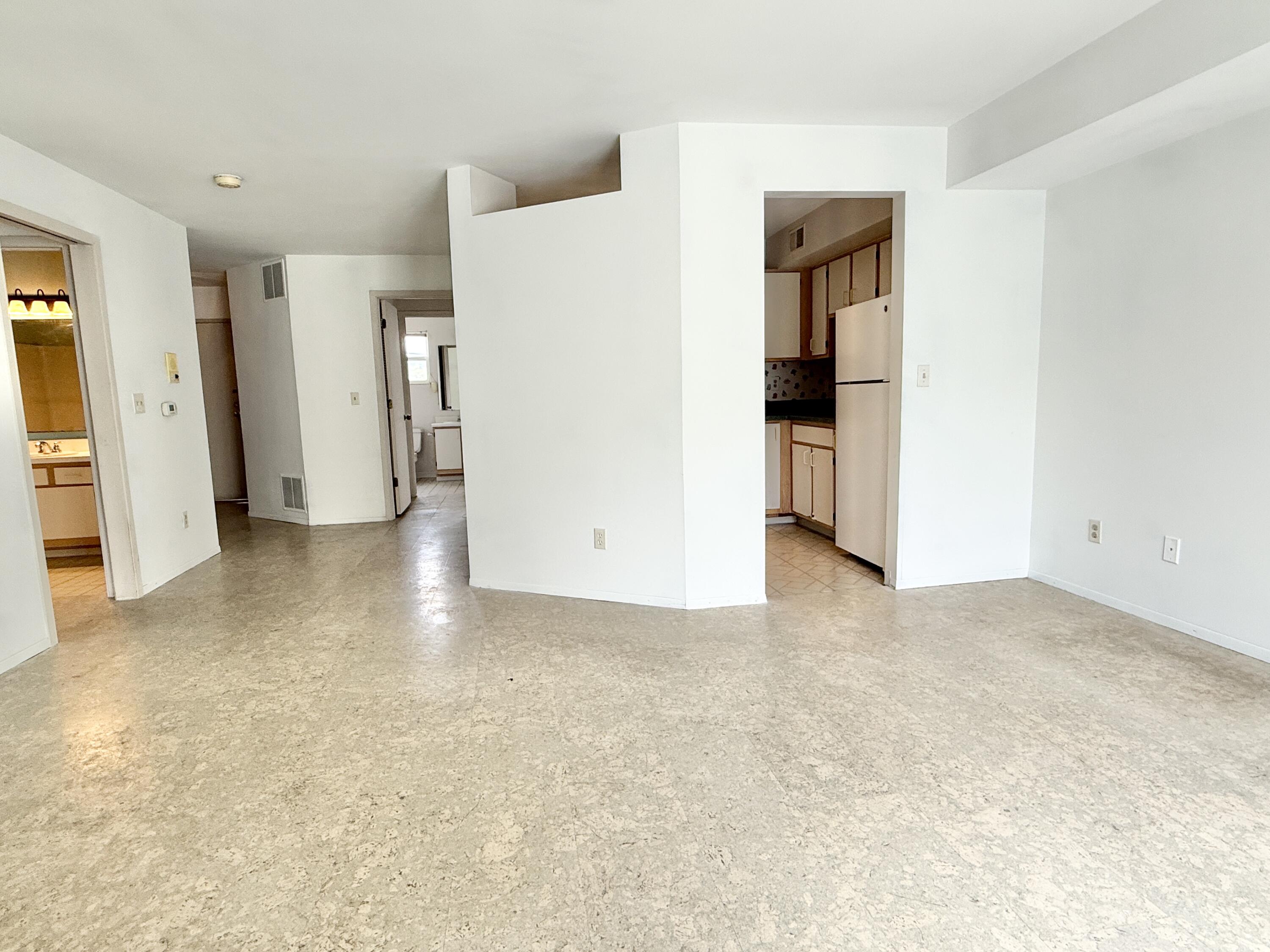 2203 S Huron Parkway S 4 Property Photo 11