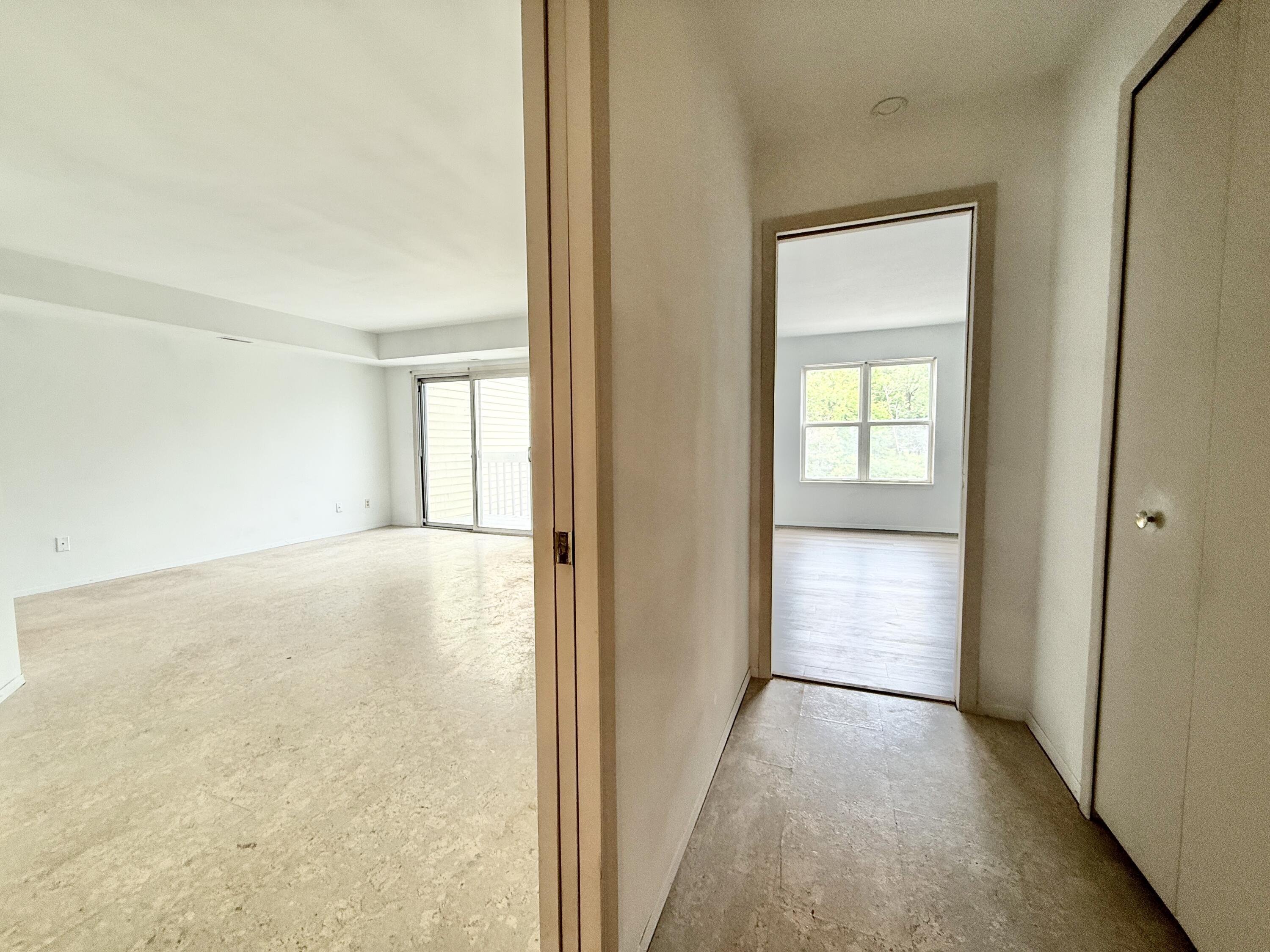 2203 S Huron Parkway S 4 Property Photo 21