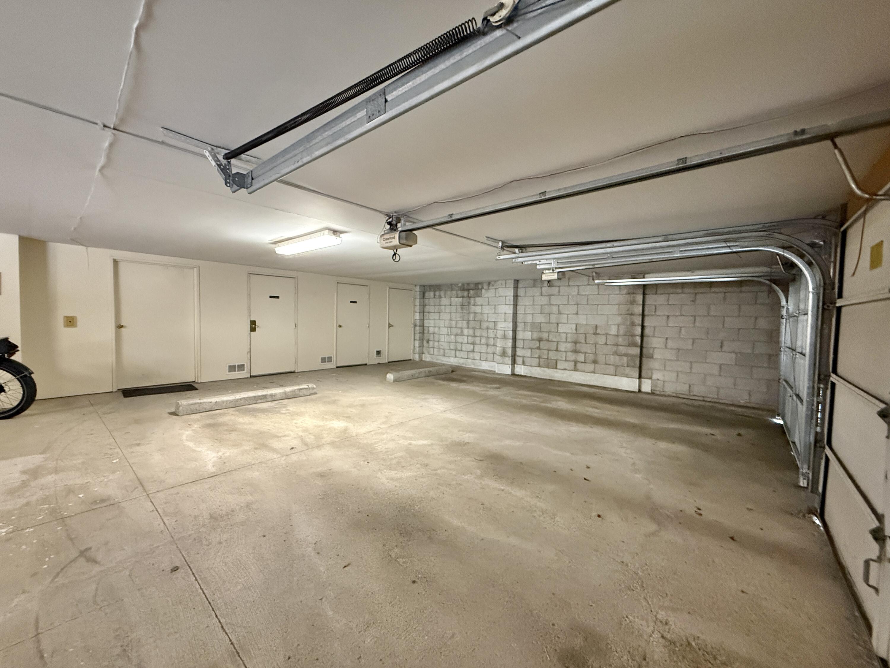 2203 S Huron Parkway S 4 Property Photo 26