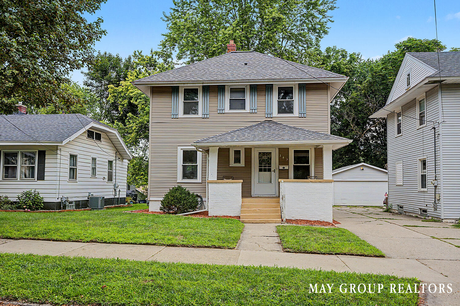 143 Burr Oak Street Ne Property Photo 4