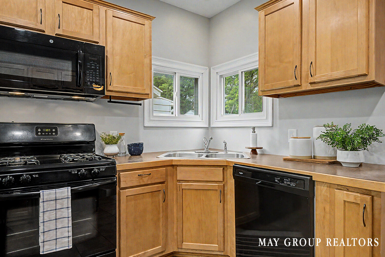 143 Burr Oak Street Ne Property Photo 19