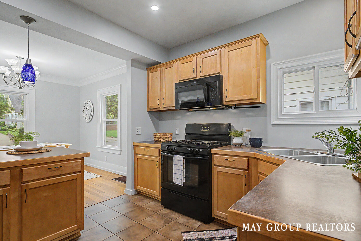 143 Burr Oak Street Ne Property Photo 20