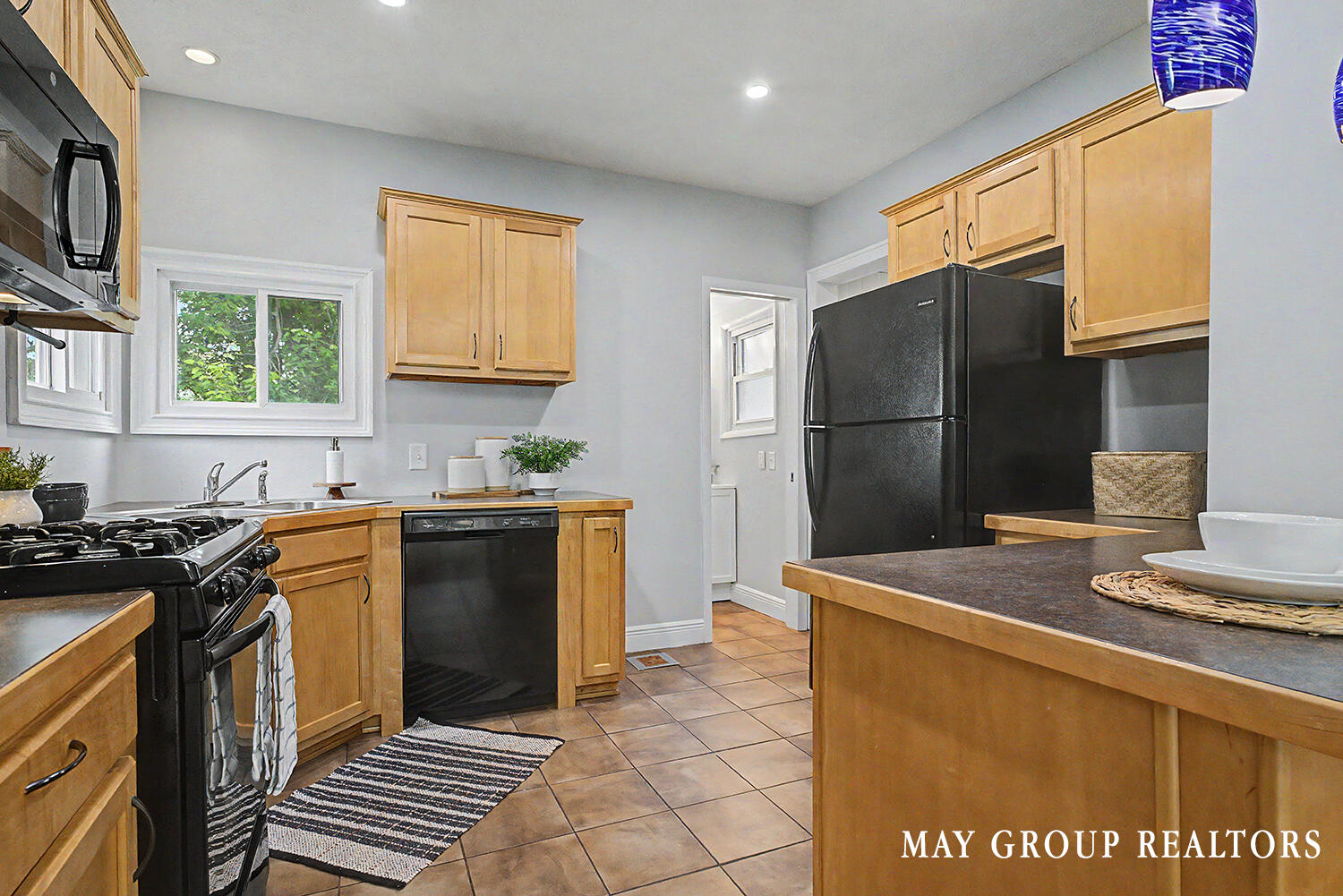 143 Burr Oak Street Ne Property Photo 23