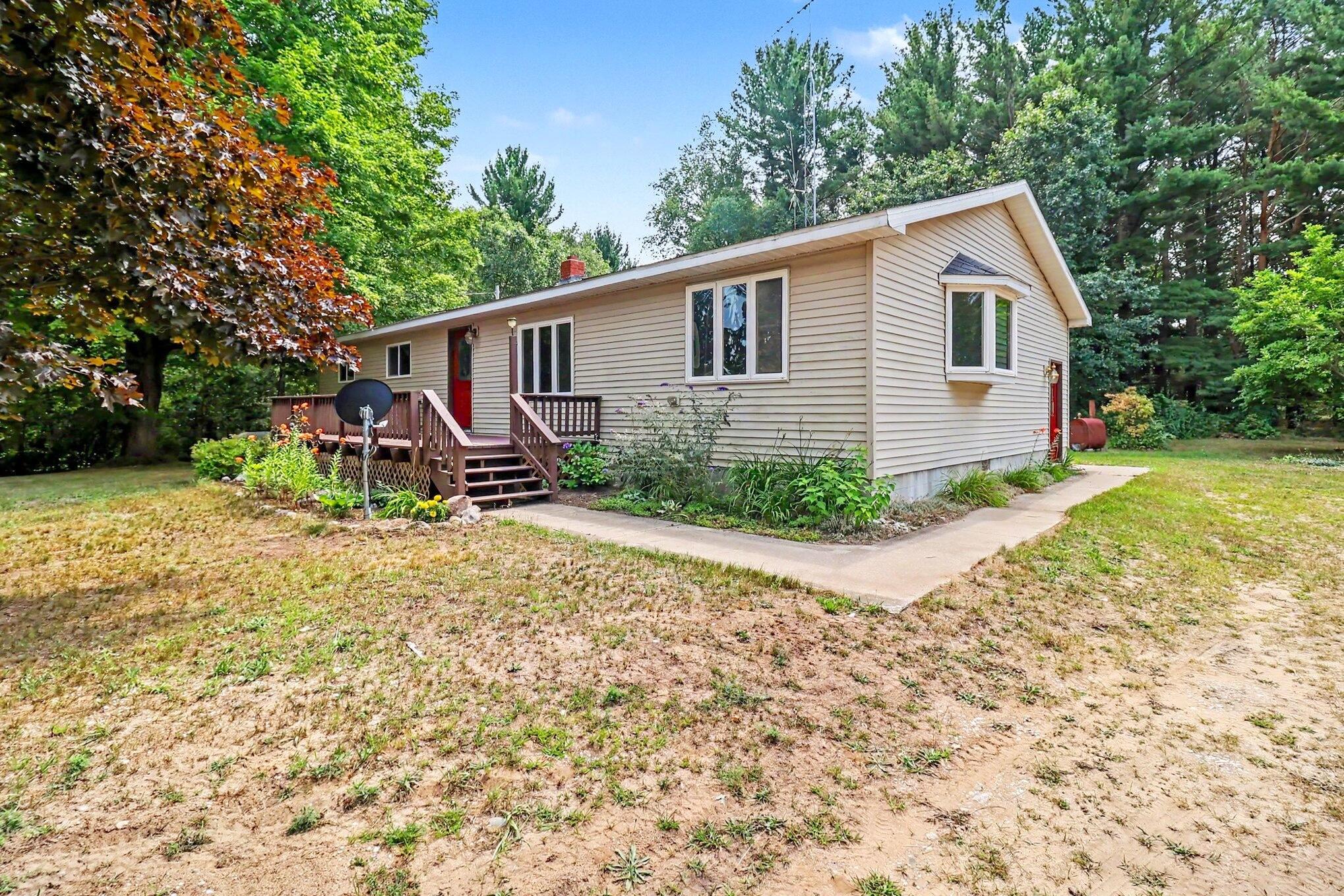 1061 E Fountain Road Property Photo 4